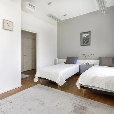 Center, 125 M2, 3 Bedroom Sea & Old Town View *