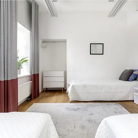 Center, 125 M2, 3 Bedroom Sea & Old Town View شقة *
